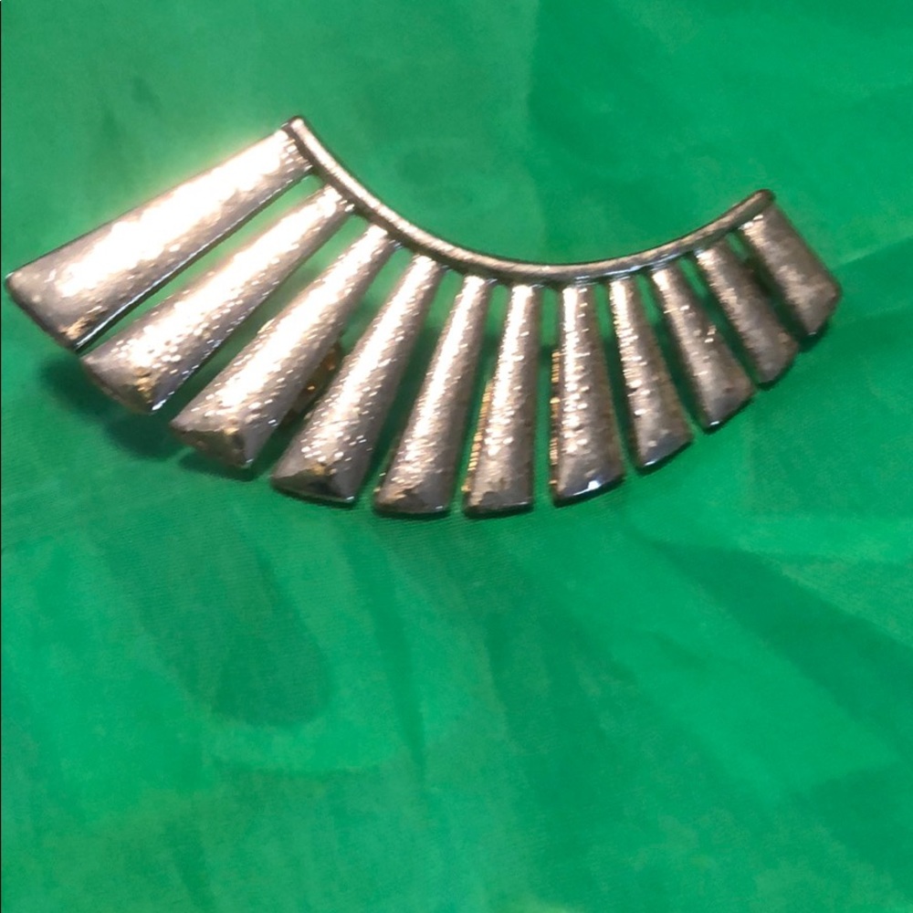 Used earring ( one piece)